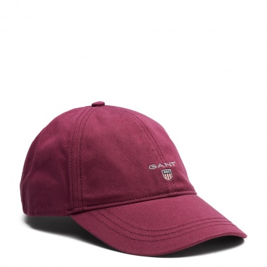 Gorra con logo bordado