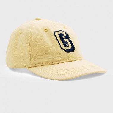 Gorra desteñida por el sol