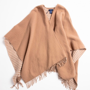 Poncho camel