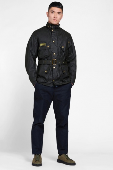 Chaqueta International A7 Essential