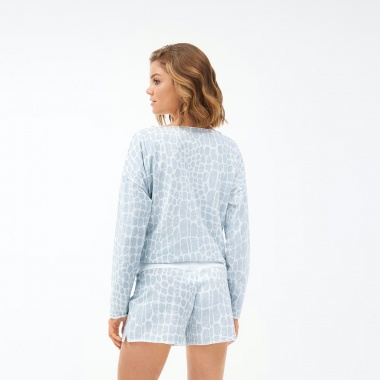 Short Laura White Sky