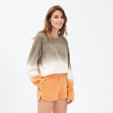 Short Clara