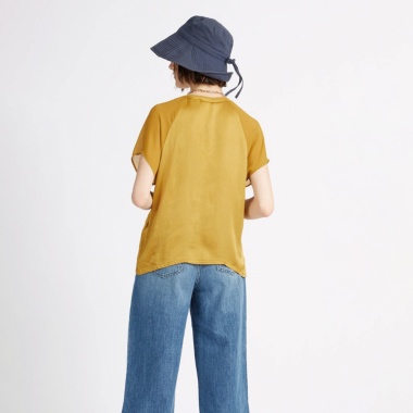 Blusa Villhelmine Honey